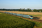 682 005-4