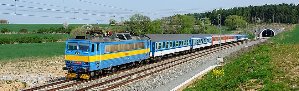 362 078-8 přijíždí do Olbramovic