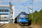 242 272-3