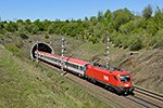 1116 063-9, trať: Westbahn Linz - Wien (Haag, Sieberg - Tunnel), foceno: 30.04.2016